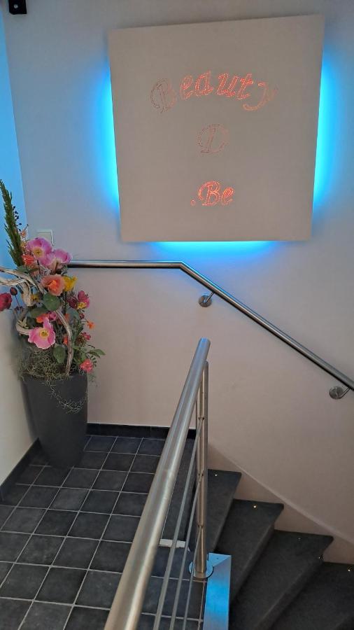 Beautyd Grey Room Centrum Gullegem Wevelgem Exterior foto